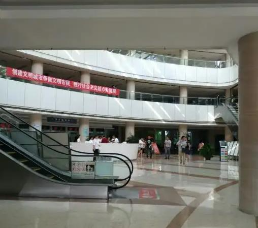 揚(yáng)州第一人民醫(yī)院整形美容科_院內(nèi)環(huán)境