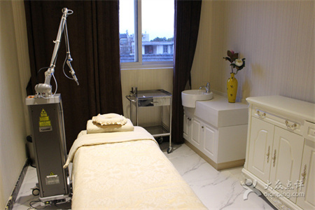 揚(yáng)州艾菲斯醫(yī)療美容門診部_治療室
