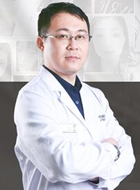 裴大偉.jpg 裴大偉.jpg