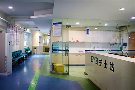 延吉愛爾匯鋒眼科醫(yī)院_護(hù)士站