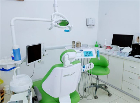 延邊專科口腔門診部_矯正室