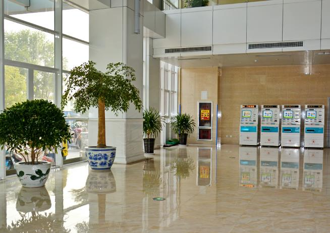 煙臺市萊陽中心醫(yī)院燒傷整形科_醫(yī)院大廳