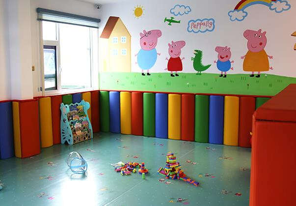 煙臺孫周口腔門診部_兒童游樂區(qū)