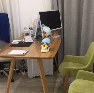 煙臺(tái)新面孔醫(yī)療美容門(mén)診部_咨詢室