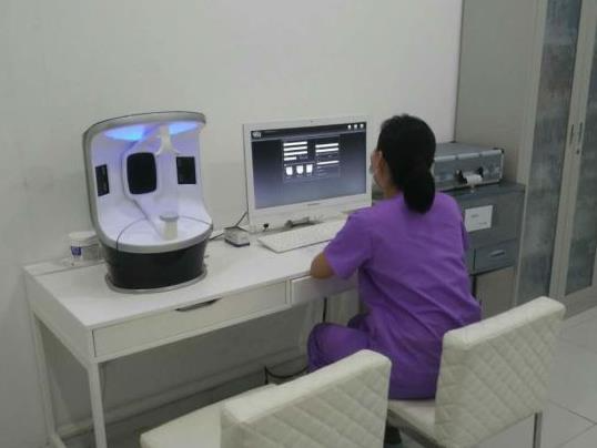 煙臺(tái)新面孔醫(yī)療美容門(mén)診部_面部檢測(cè)