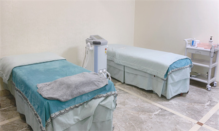 宿遷萬通醫(yī)學(xué)美容整形門診部_治療室
