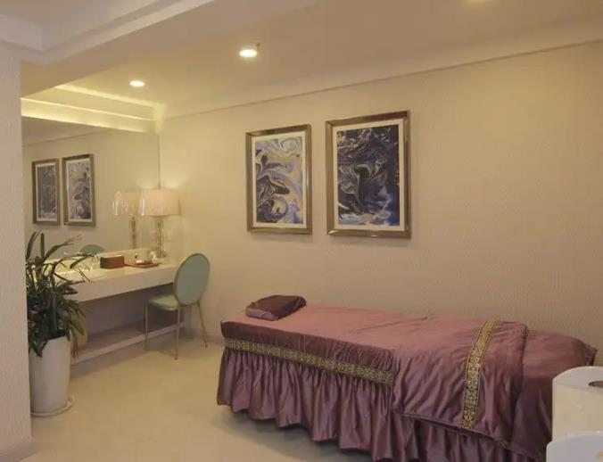 新鄉(xiāng)奕諾美醫(yī)療美容醫(yī)院_治療室