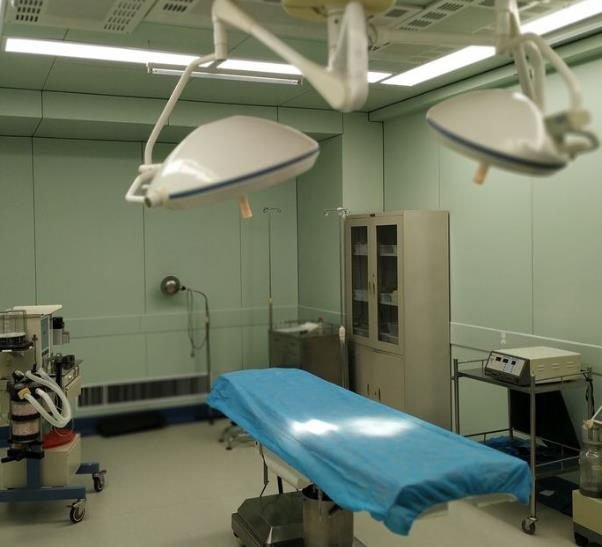 新鄉(xiāng)市亞華醫(yī)院_手術室