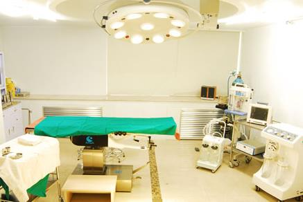 新疆劉暢美容整形門(mén)診部_手術(shù)室