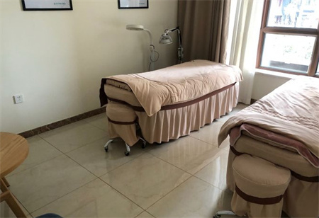 襄陽夏文輝醫(yī)療美容診所_皮膚治療室