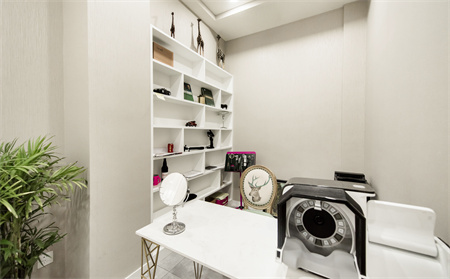 襄陽匯成美醫(yī)療美容門診部_咨詢室