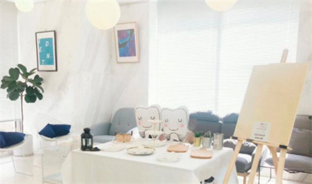 襄陽佳萱醫(yī)療美容門診部_咨詢室