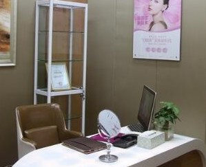 成都華爾倍麗醫(yī)療美容門(mén)診部_候診室