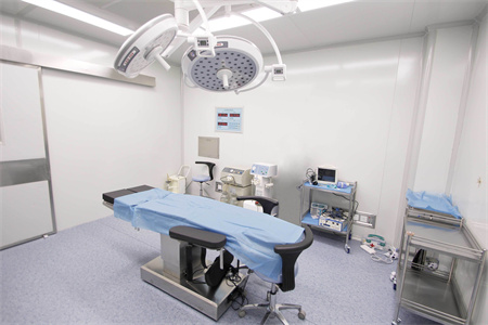 西寧小蘭醫(yī)療美容診所_手術室