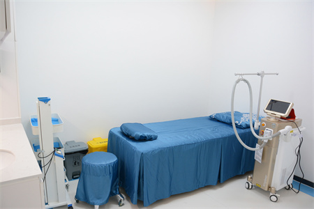 西南醫(yī)科大學(xué)附屬中醫(yī)醫(yī)院醫(yī)學(xué)美容中心_皮膚治療室