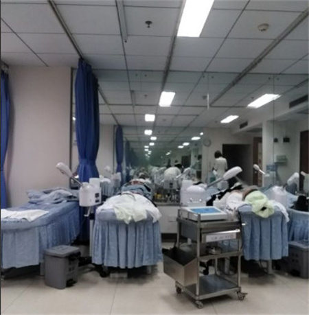 西寧北大皮膚病醫(yī)院_治療室