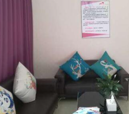 成都美呀皮膚醫(yī)學(xué)美容診所_待診區(qū)