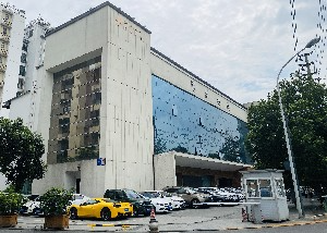 成都尼斯鉑尚醫(yī)療美容門(mén)診部_大樓