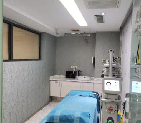 西安華旗唯美醫(yī)療美容門診部_治療室