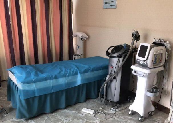 西安睛彩醫(yī)療美容診所_激光治療室