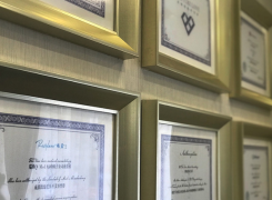 成都致臻愛醫(yī)療美容門診部_證書