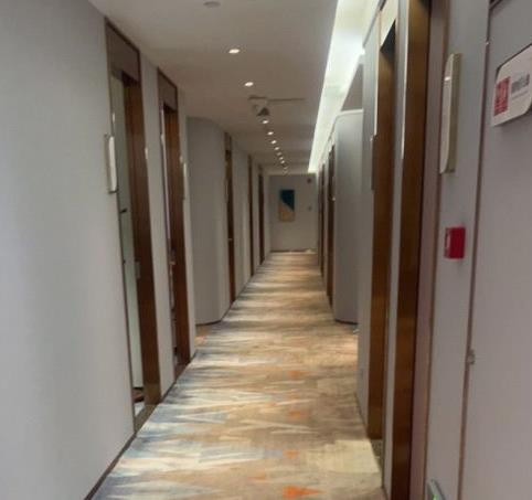 西安高一生醫(yī)療美容醫(yī)院_走廊