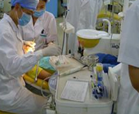 承德儒家口腔醫(yī)院_手術(shù)室
