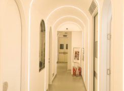 承德熙朵植發(fā)醫(yī)療美容門(mén)診部_走廊