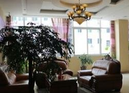 達(dá)州市現(xiàn)代醫(yī)療美容診所_大廳