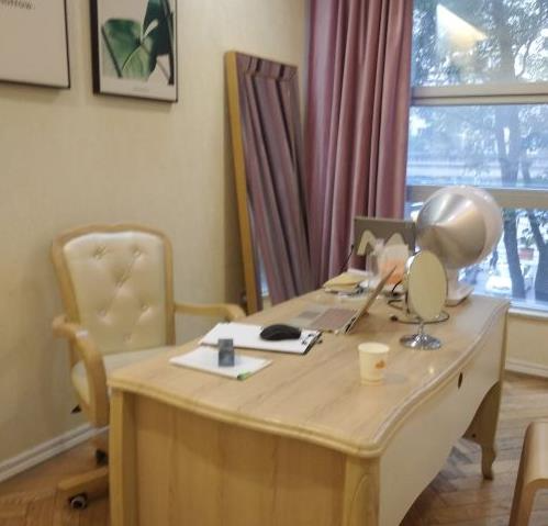 武漢謝想兵醫(yī)療美容診所_咨詢室