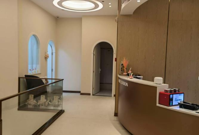 武漢仁束醫(yī)療美容門(mén)診部_走廊