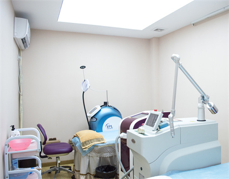 武漢茜露閣醫(yī)療美容門(mén)診部 武漢茜露閣醫(yī)療美容門(mén)診部