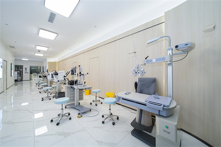 武漢視佳醫(yī)眼科醫(yī)院_眼科儀器