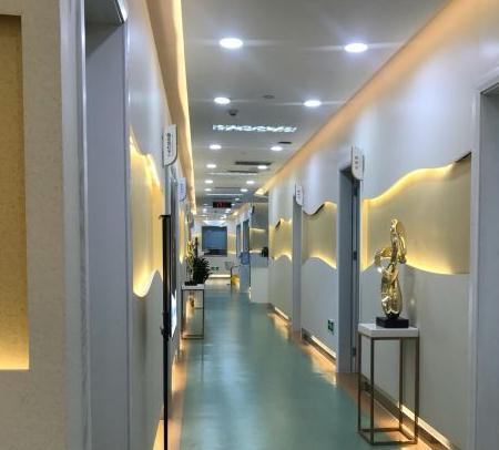 武漢名韓醫(yī)療美容門診部_走廊