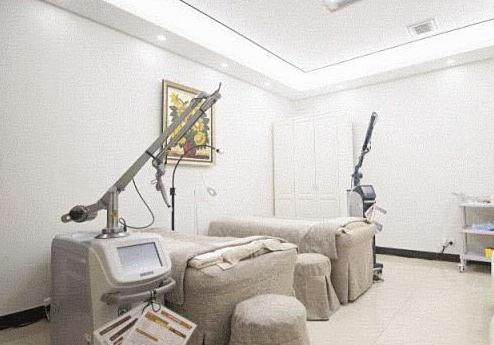 武漢民生五官醫(yī)院整形科_皮膚治療室
