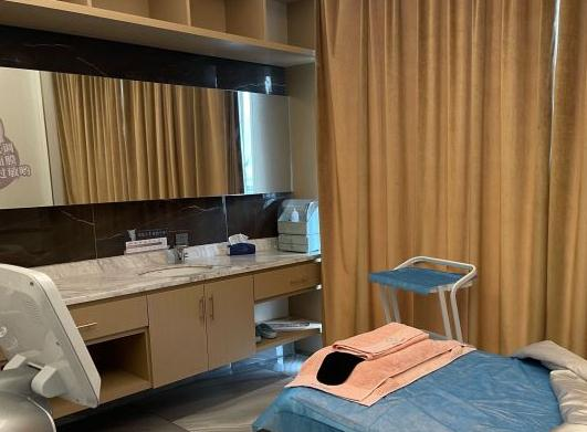 武漢美添天合美邦醫(yī)療美容門(mén)診部_皮膚治療室