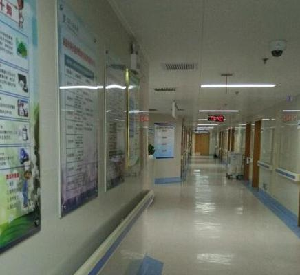 武漢科技大學附屬天佑醫(yī)院整形美容科_走廊