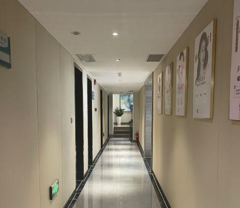 武漢涵美醫(yī)療美容門診部_走廊