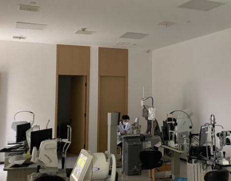 武漢佰視佳眼科門(mén)診部_治療室