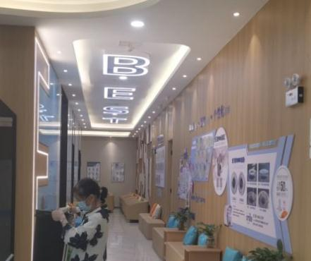 武漢佰視佳眼科門(mén)診部_走廊