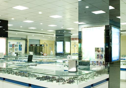 武漢愛(ài)爾眼科湖北總院_配鏡中心