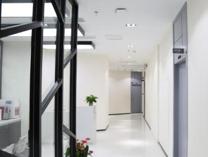 無錫朵美(原丹丹)醫(yī)療美容門診部_醫(yī)院走廊