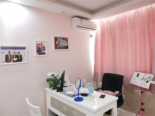 烏魯木齊醫(yī)美時(shí)代醫(yī)療美容門診部_咨詢室