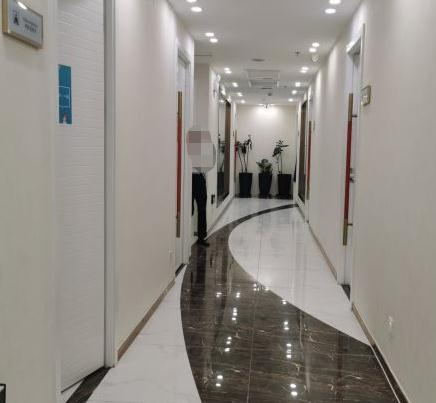 烏魯木齊花之妍醫(yī)療美容整形醫(yī)院_走廊