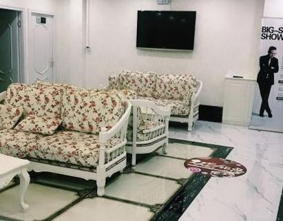 烏魯木齊梁青松星范醫(yī)療美容門診部_休息區(qū)