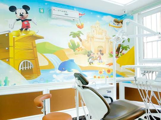 烏魯木齊健君口腔門診部_兒童治療室