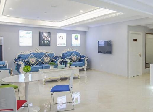 溫州原辰醫(yī)療美容門診部_休息區(qū)