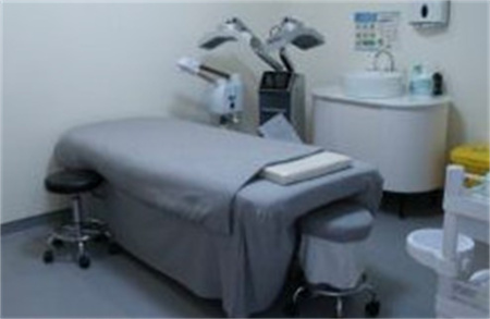 溫嶺壹臣醫(yī)療美容門診部_治療室