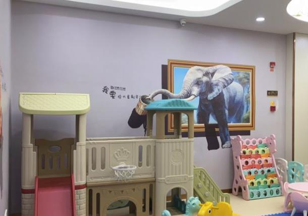 溫嶺牙博士口腔門(mén)診部_游樂(lè)區(qū)