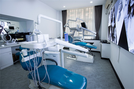 濰坊長河口腔門診部_治療室